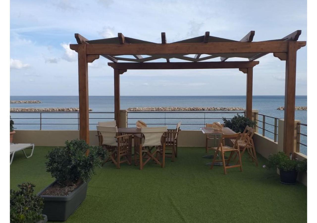Xristinas Seaside Apartments Kolimvarion Exteriör bild