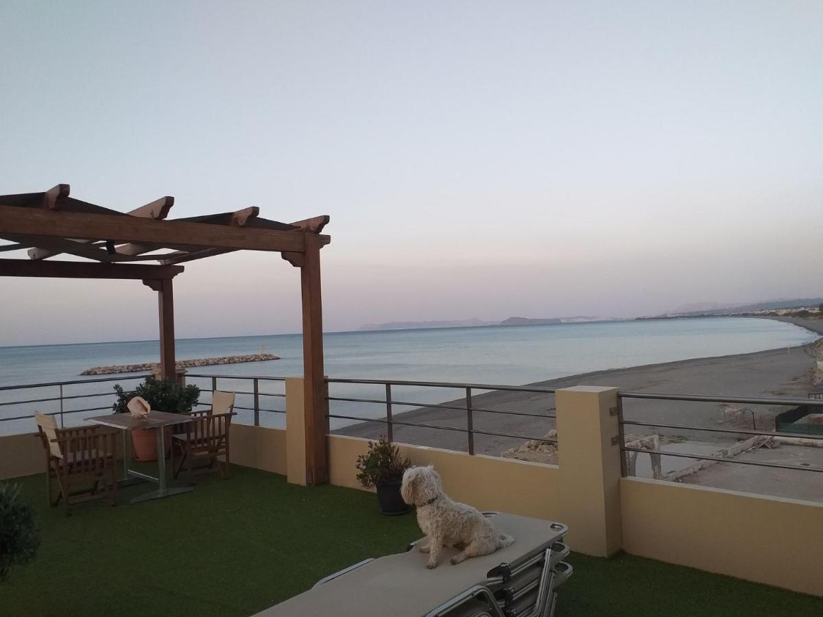 Xristinas Seaside Apartments Kolimvarion Exteriör bild