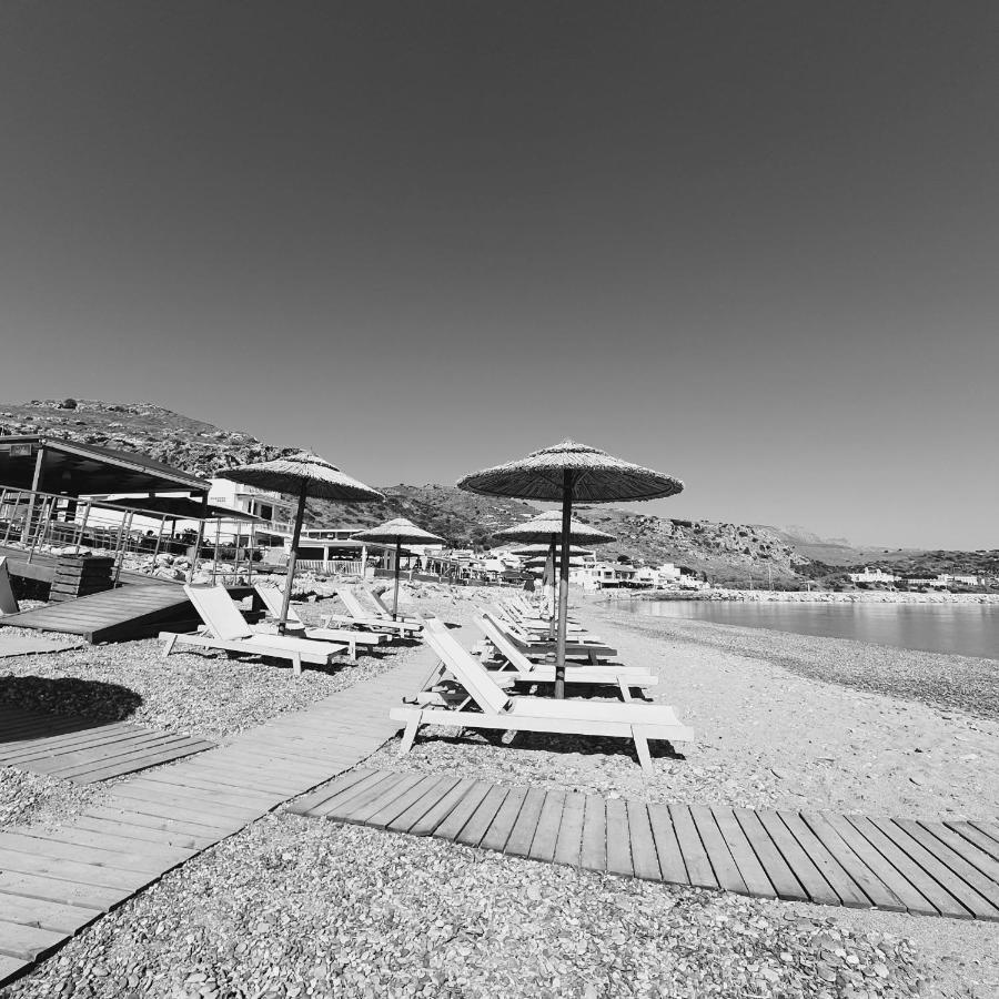 Xristinas Seaside Apartments Kolimvarion Exteriör bild
